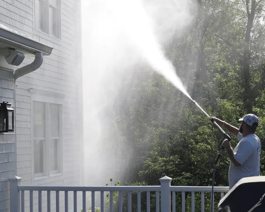 House Washing Services in Middleburg Heights